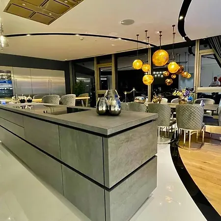 Penthouse Panoramic View Apartment *